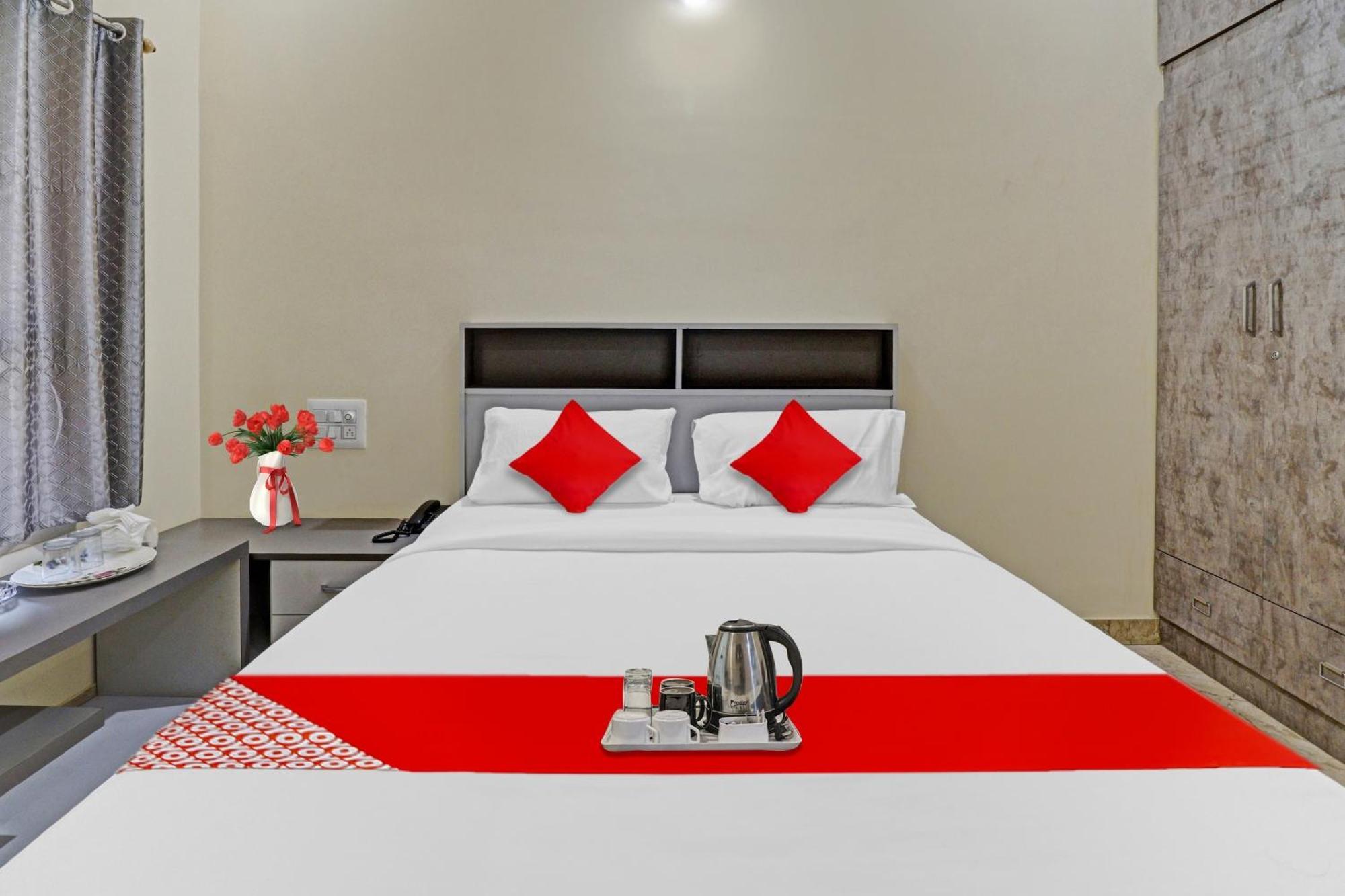 Tumkur Hotel O I Care With Greenery Comforts מראה חיצוני תמונה